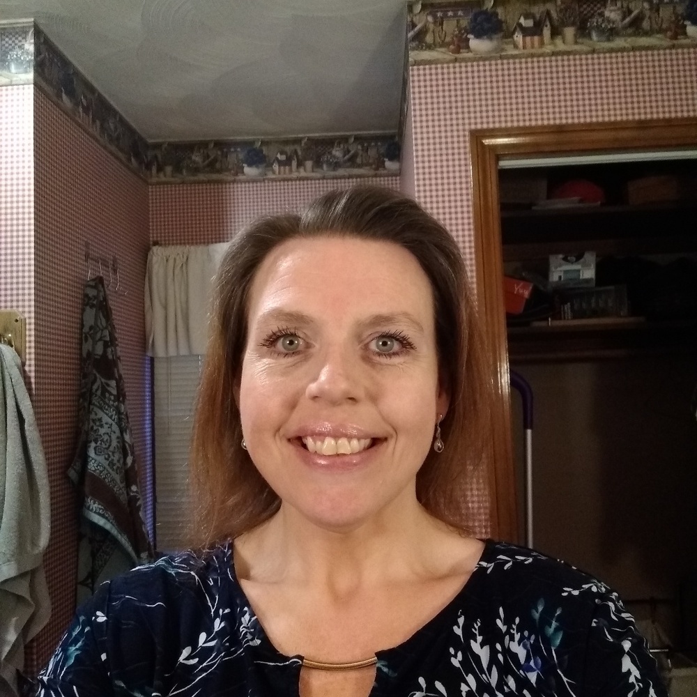 Meet your Posher, Julie